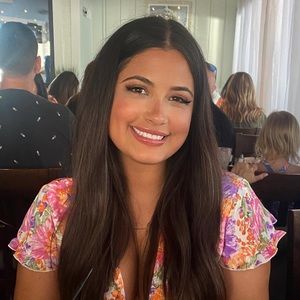 Meet your Posher, Kelsy